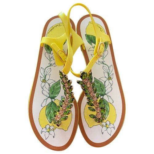 Pre-owned Dolce & Gabbana Sandals In Yellow