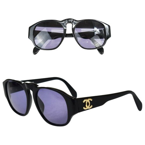 Pre-owned Chanel Sunglasses In Black