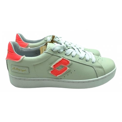 Pre-owned Lotto Leather Trainers In White