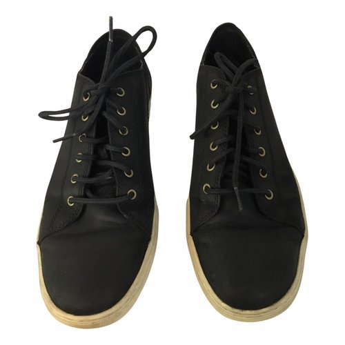Pre-owned Timberland Leather Low Trainers In Black