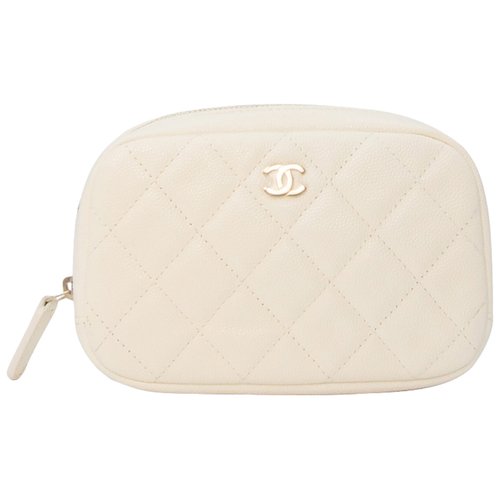 Pre-owned Chanel Timeless/classique Leather Clutch In White