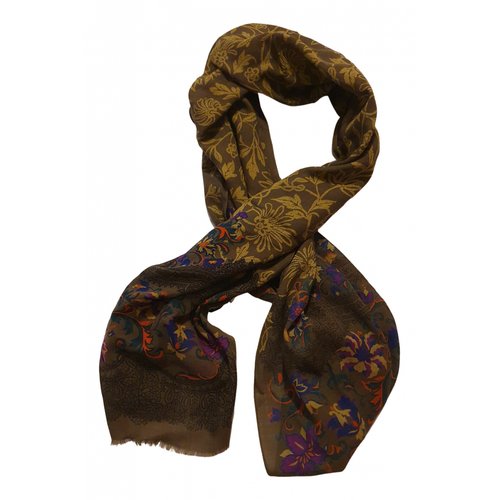 Pre-owned Versace Wool Scarf In Multicolour