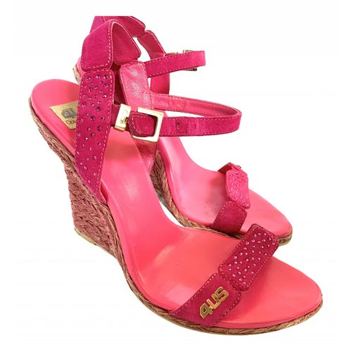 Pre-owned Cesare Paciotti Sandal In Pink