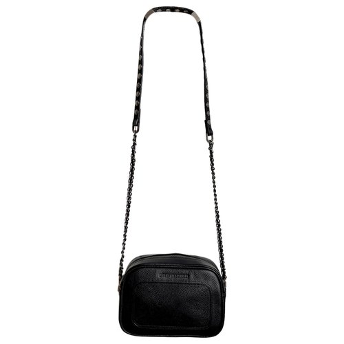 Pre-owned Le Temps Des Cerises Leather Crossbody Bag In Black