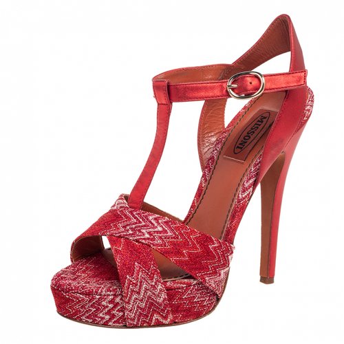 Pre-owned Missoni Leather Sandal In Red