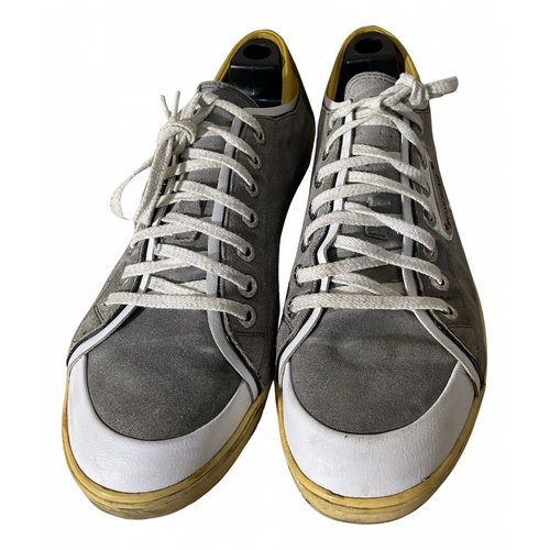 Pre-owned Moschino Low Trainers In Grey