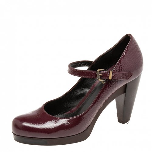 Pre-owned Fendi Patent Leather Flats In Burgundy