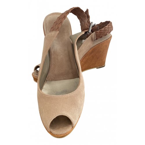 Pre-owned Colette Sandal In Beige