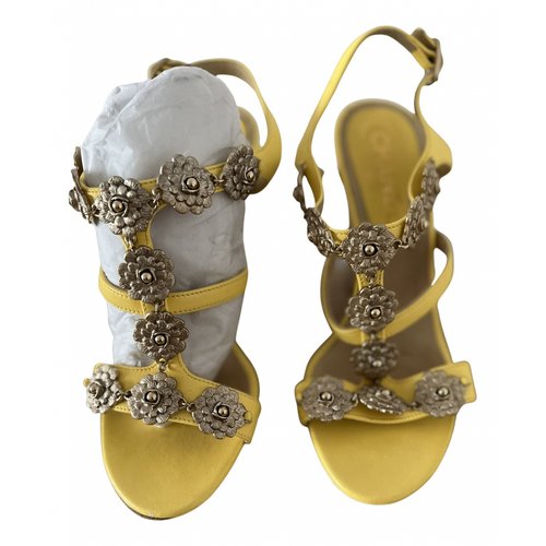 Pre-owned Chanel Leather Sandal In Yellow