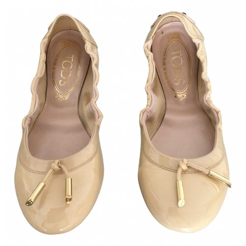 Pre-owned Tod's Patent Leather Ballet Flats In Pink