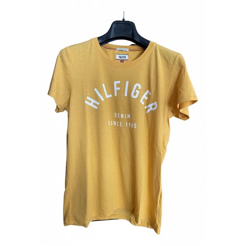 Pre-owned Tommy Hilfiger T-shirt In Yellow