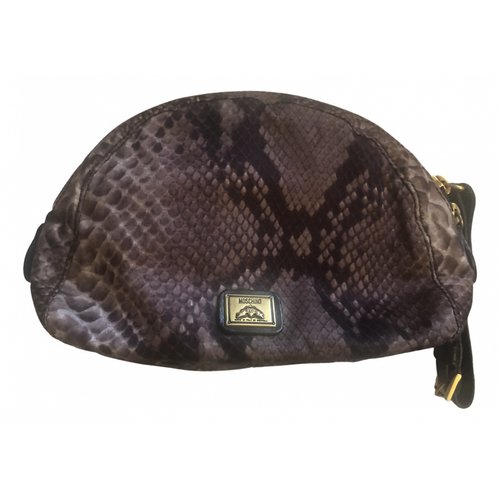 Pre-owned Moschino Cloth Clutch Bag In Brown