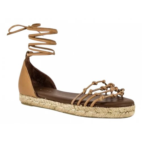 Pre-owned Alohas Leather Espadrilles In Camel