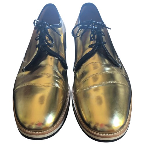 Pre-owned Sergio Rossi Leather Lace Ups In Gold