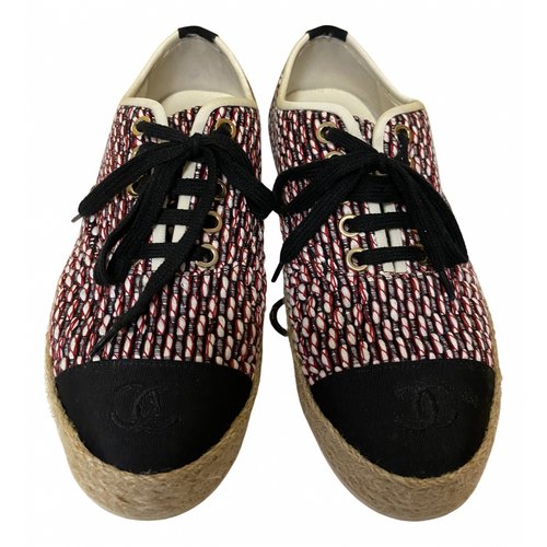 Pre-owned Chanel Cloth Espadrilles In Red