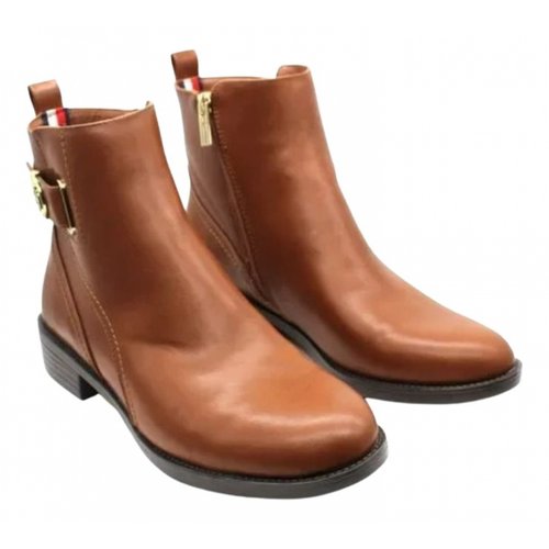 Pre-owned Tommy Hilfiger Leather Ankle Boots In Brown