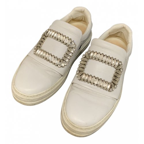 Pre-owned Roger Vivier Sneaky Viv Strass Buckle Leather Trainers In White