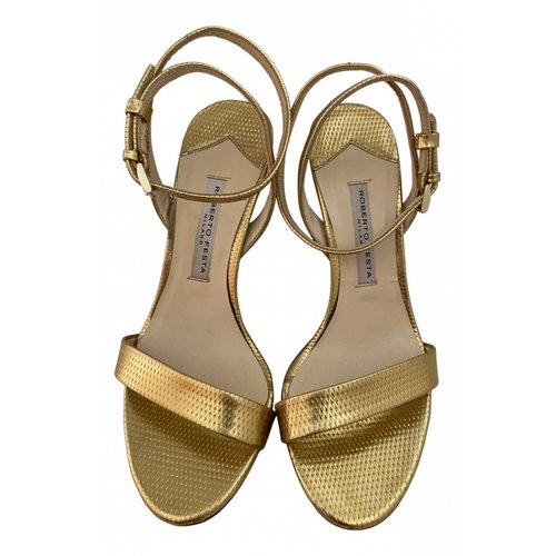 Pre-owned Roberto Festa Leather Sandals In Gold