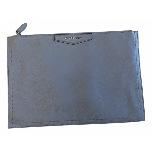 Pre-owned Givenchy Leather Clutch Bag In Grey