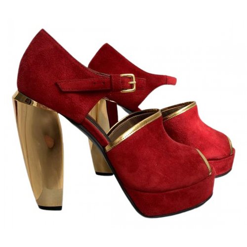 Pre-owned Marni Sandal In Red