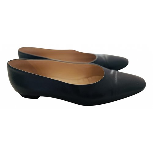 Pre-owned Prada Leather Ballet Flats In Navy