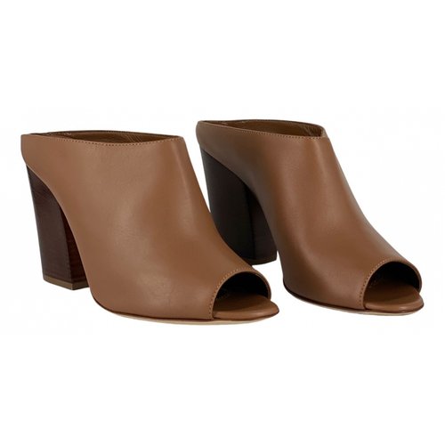 Pre-owned Sergio Rossi Leather Mules & Clogs In Camel