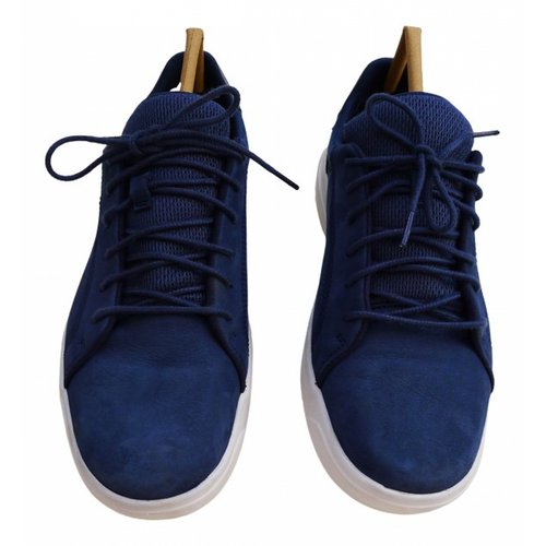 Pre-owned Timberland Low Trainers In Blue