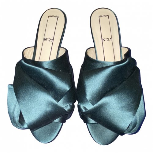 Pre-owned N°21 Leather Mules In Green