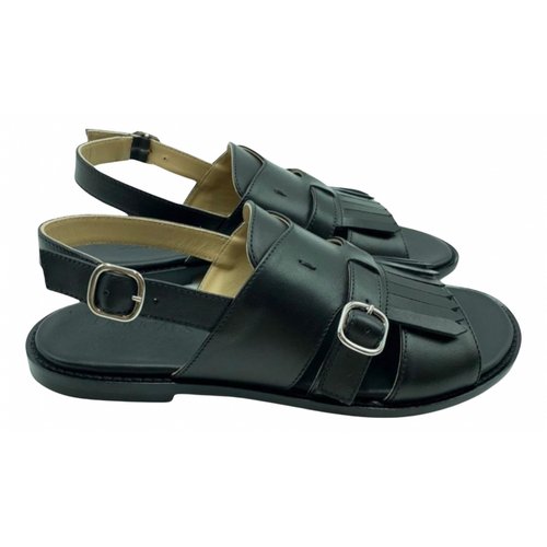 Pre-owned Doucal's Leather Sandals In Black