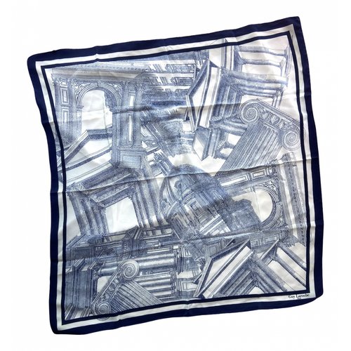 Pre-owned Guy Laroche Silk Handkerchief In Blue