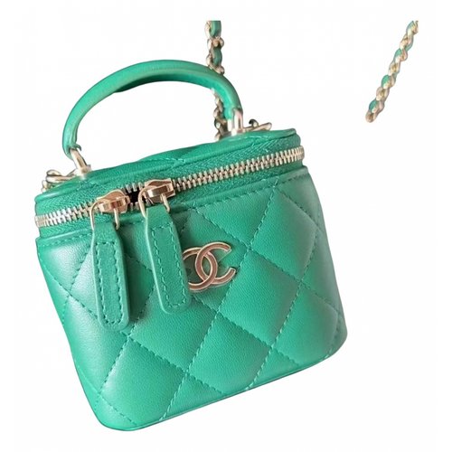 Pre-owned Chanel Leather Mini Bag In Green