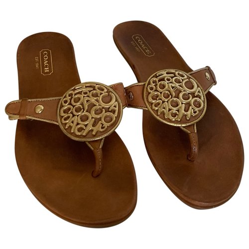 Pre-owned Coach Leather Flip Flops In Brown