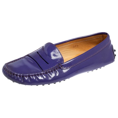 Pre-owned Tod's Patent Leather Flats In Purple