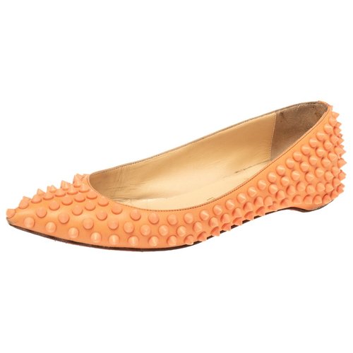 Pre-owned Christian Louboutin Leather Flats In Orange