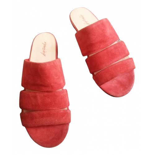 Pre-owned Marsèll Leather Mules In Red