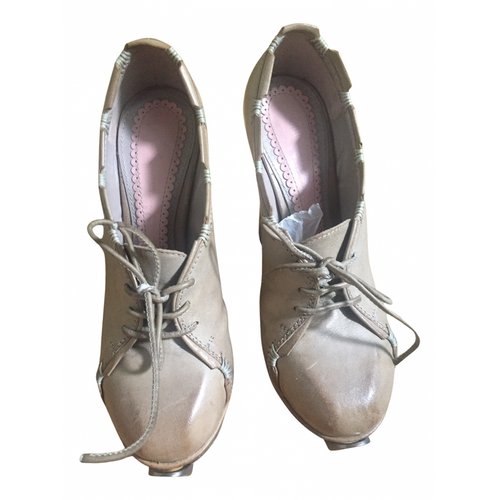 Pre-owned John Galliano Leather Heels In Grey