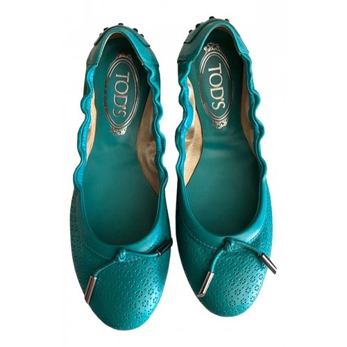 Pre-owned Tod's Leather Ballet Flats In Green