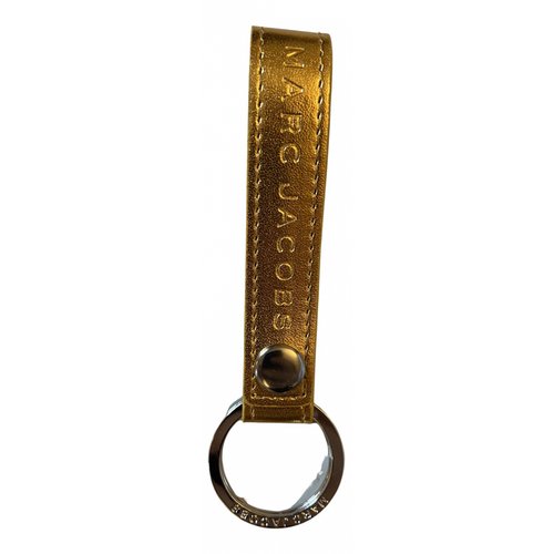 Pre-owned Marc Jacobs Snapshot Key Ring In Gold