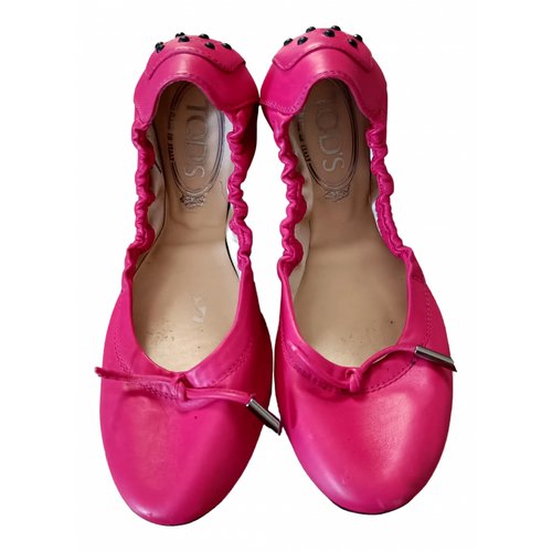 Pre-owned Tod's Leather Ballet Flats In Pink