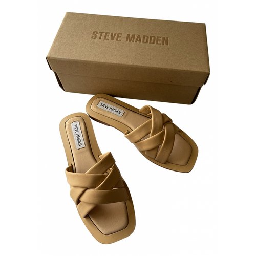 Pre-owned Steve Madden Leather Sandal In Brown