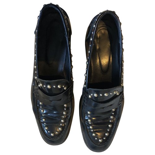 Pre-owned Maje Leather Flats In Black