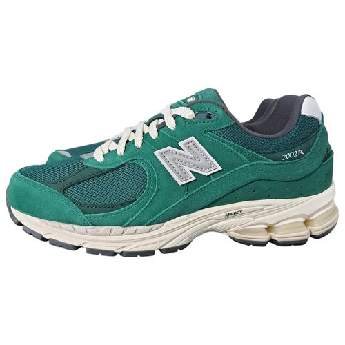 Pre-owned New Balance Low Trainers In Green