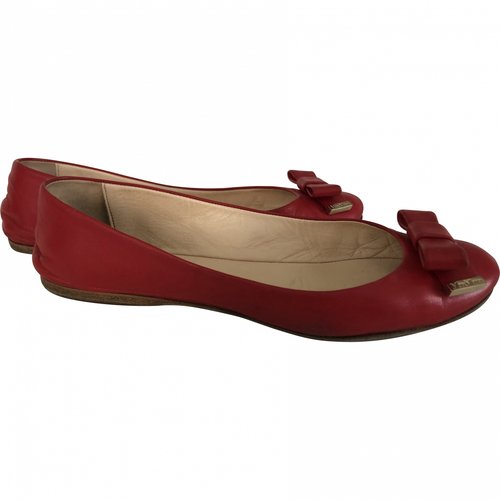 Pre-owned Max Mara Leather Ballet Flats In Red
