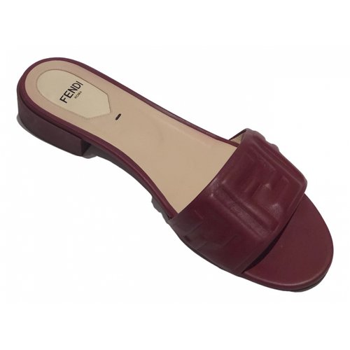 Pre-owned Fendi Leather Mules In Burgundy