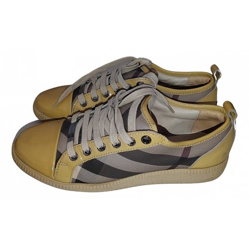 Pre-owned Burberry Leather Trainers In Beige