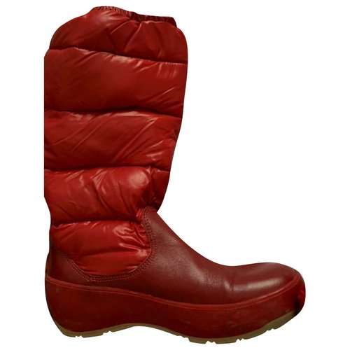 Pre-owned Moncler Leather Boots In Red