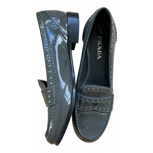 Pre-owned Prada Patent Leather Flats In Grey