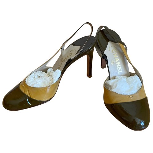 Pre-owned Chanel Patent Leather Sandals In Gold