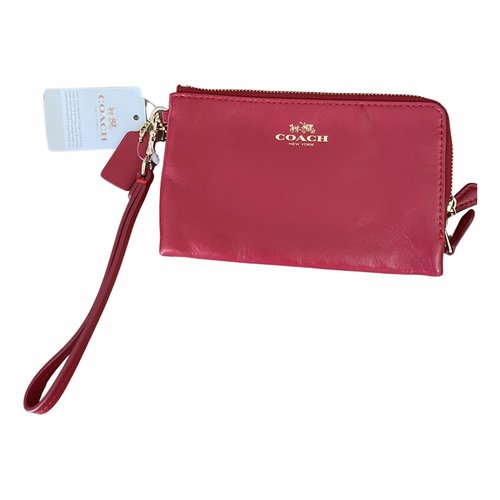 Pre-owned Coach Leather Clutch Bag In Red
