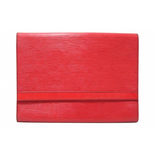 Pre-owned Louis Vuitton Leather Clutch Bag In Red